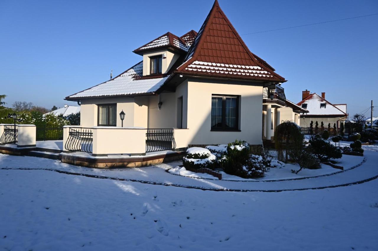 Villa Sophie Zabno エクステリア 写真